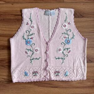 1970’s beaded baby pink crochet vest